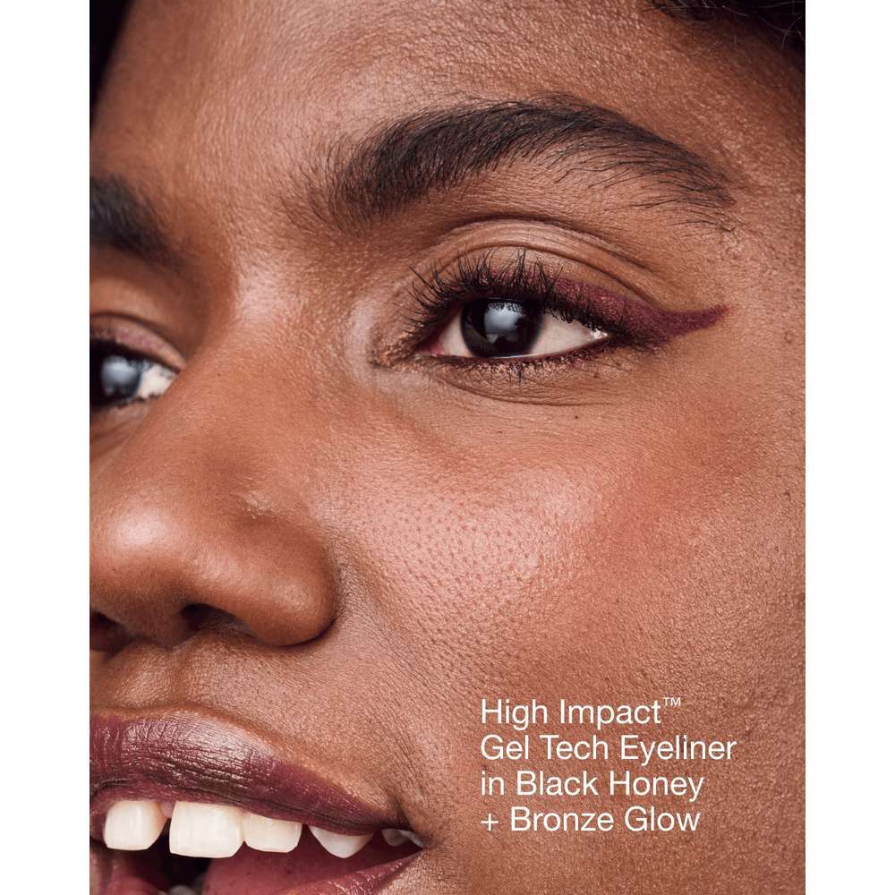  آرایش چشم با مداد کلینیک Black Honey و Bronze Glow روی مدل 